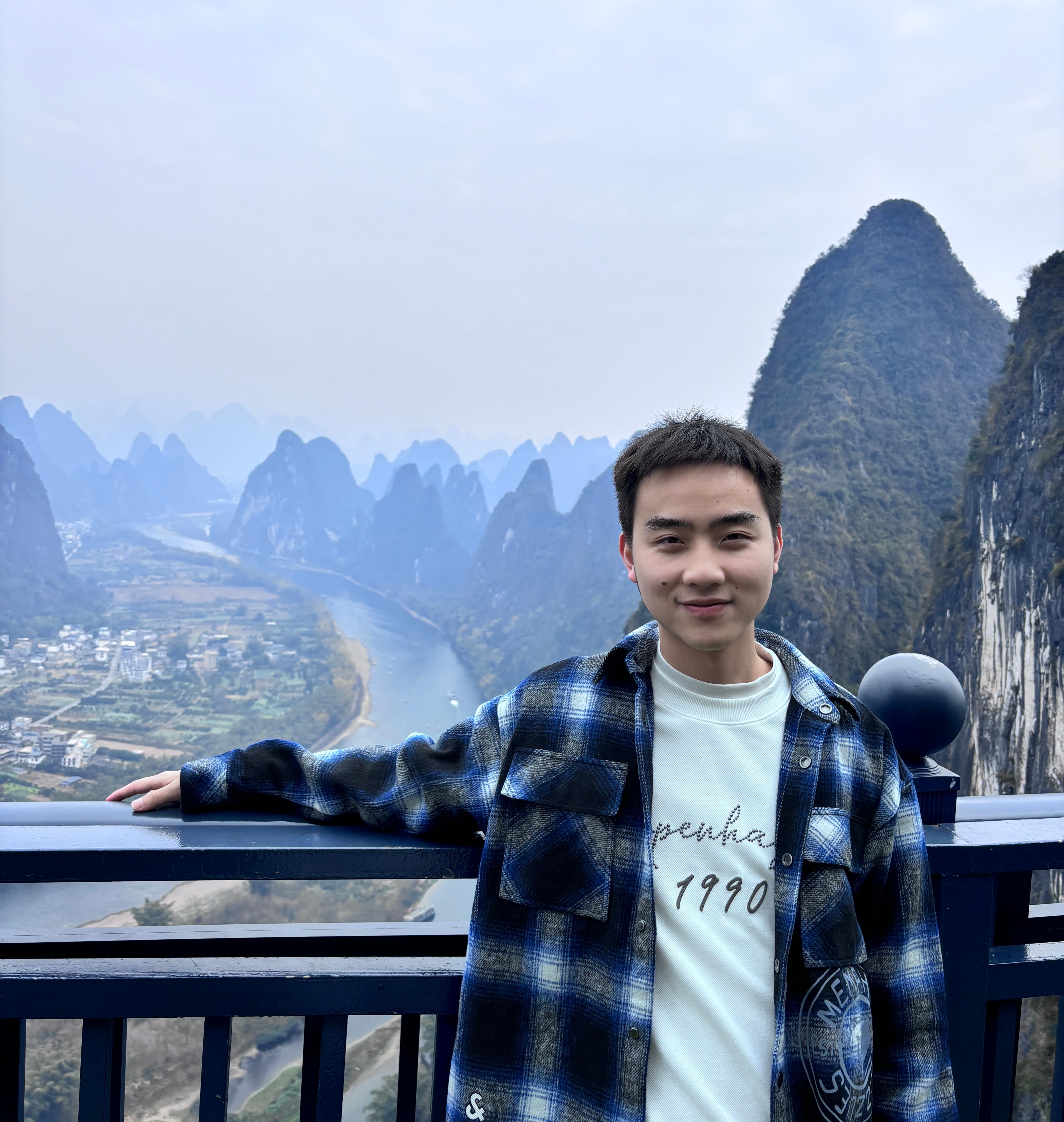 Haojun Chen